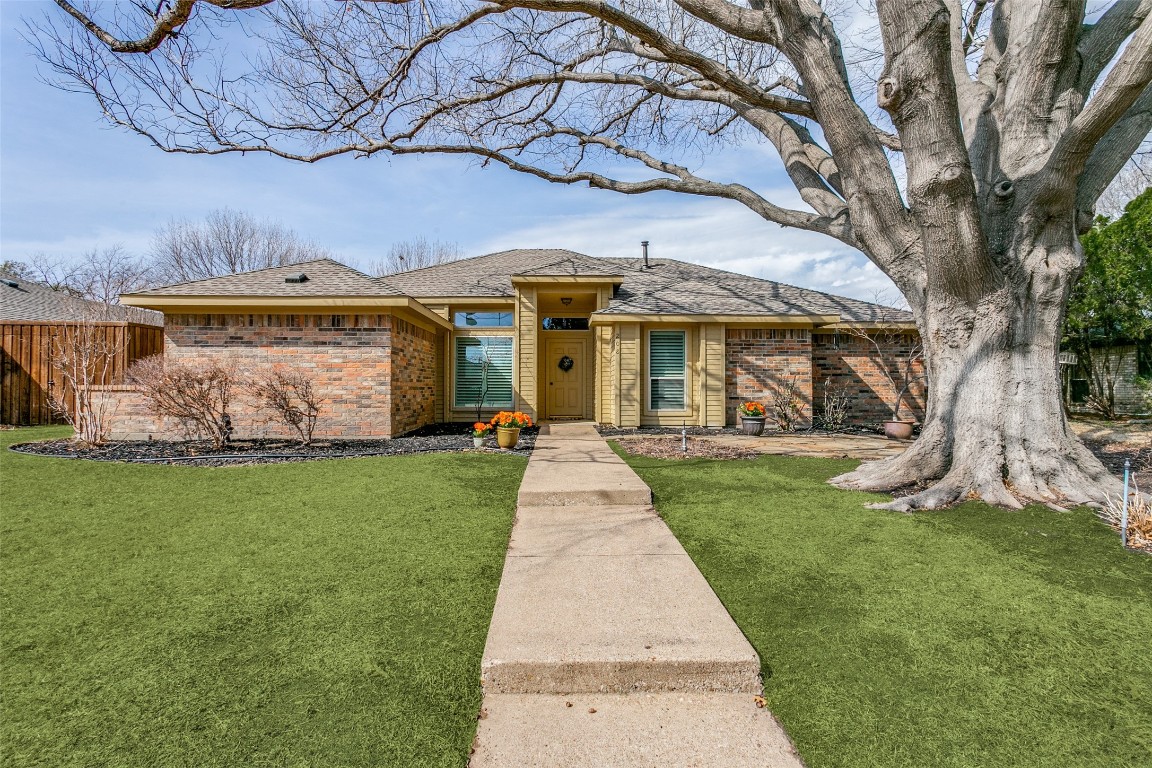208 Simmons Drive Coppell TX 75019