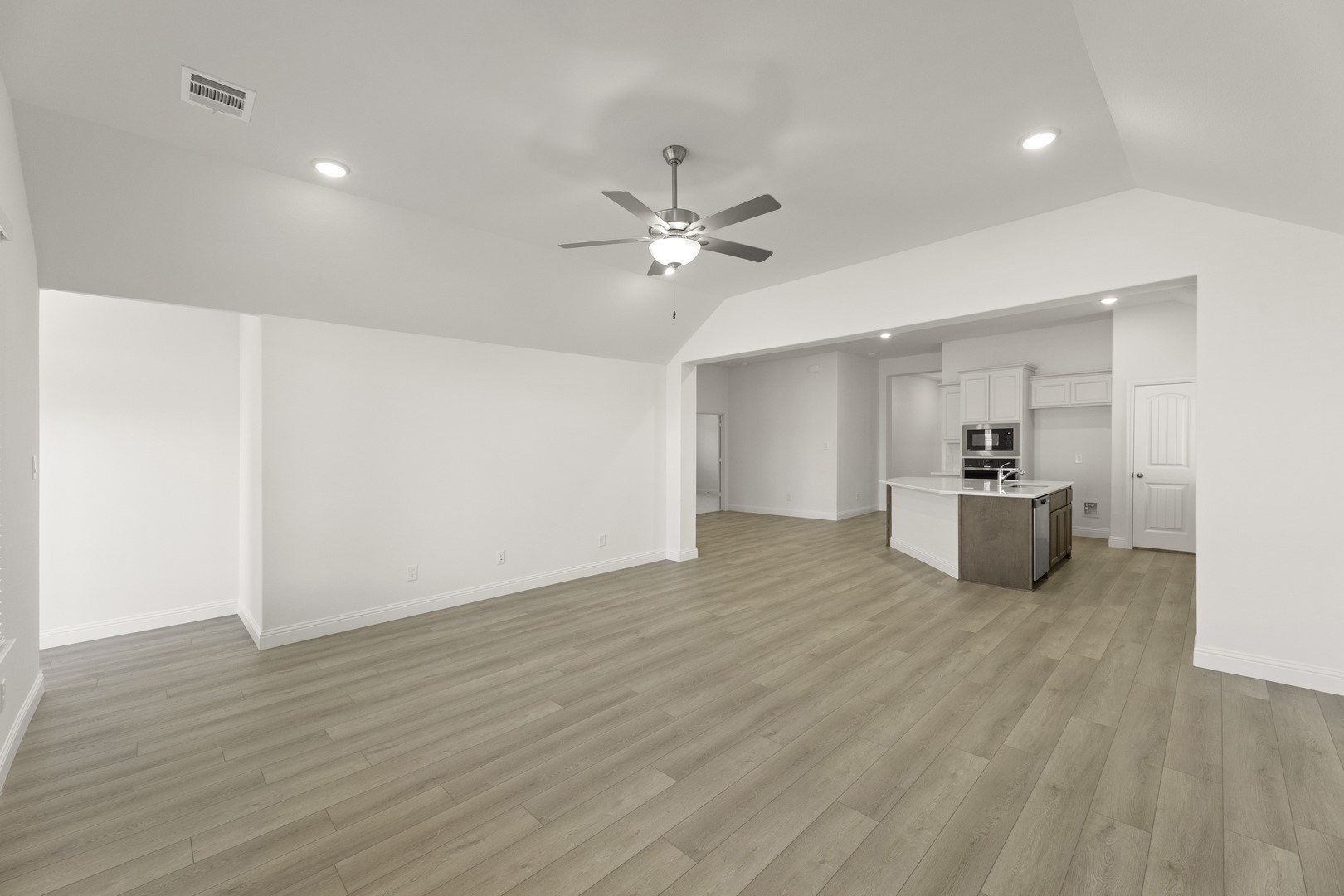 1404 Elle Lane Aubrey TX 76227