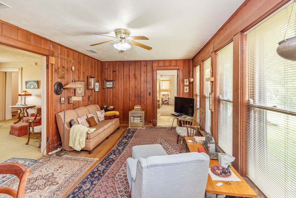 701 5th Street Honey Grove TX 75446