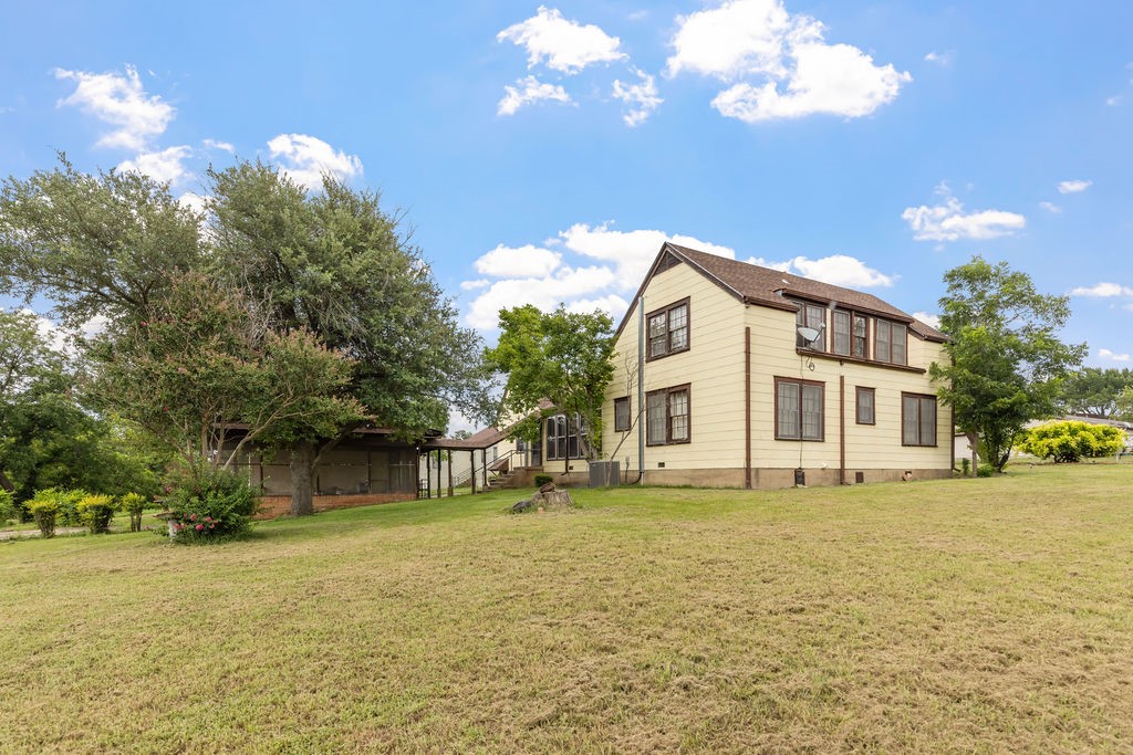 701 5th Street Honey Grove TX 75446
