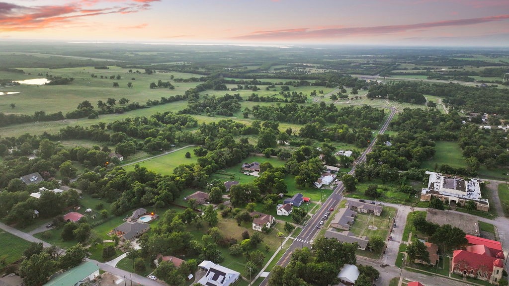 701 5th Street Honey Grove TX 75446