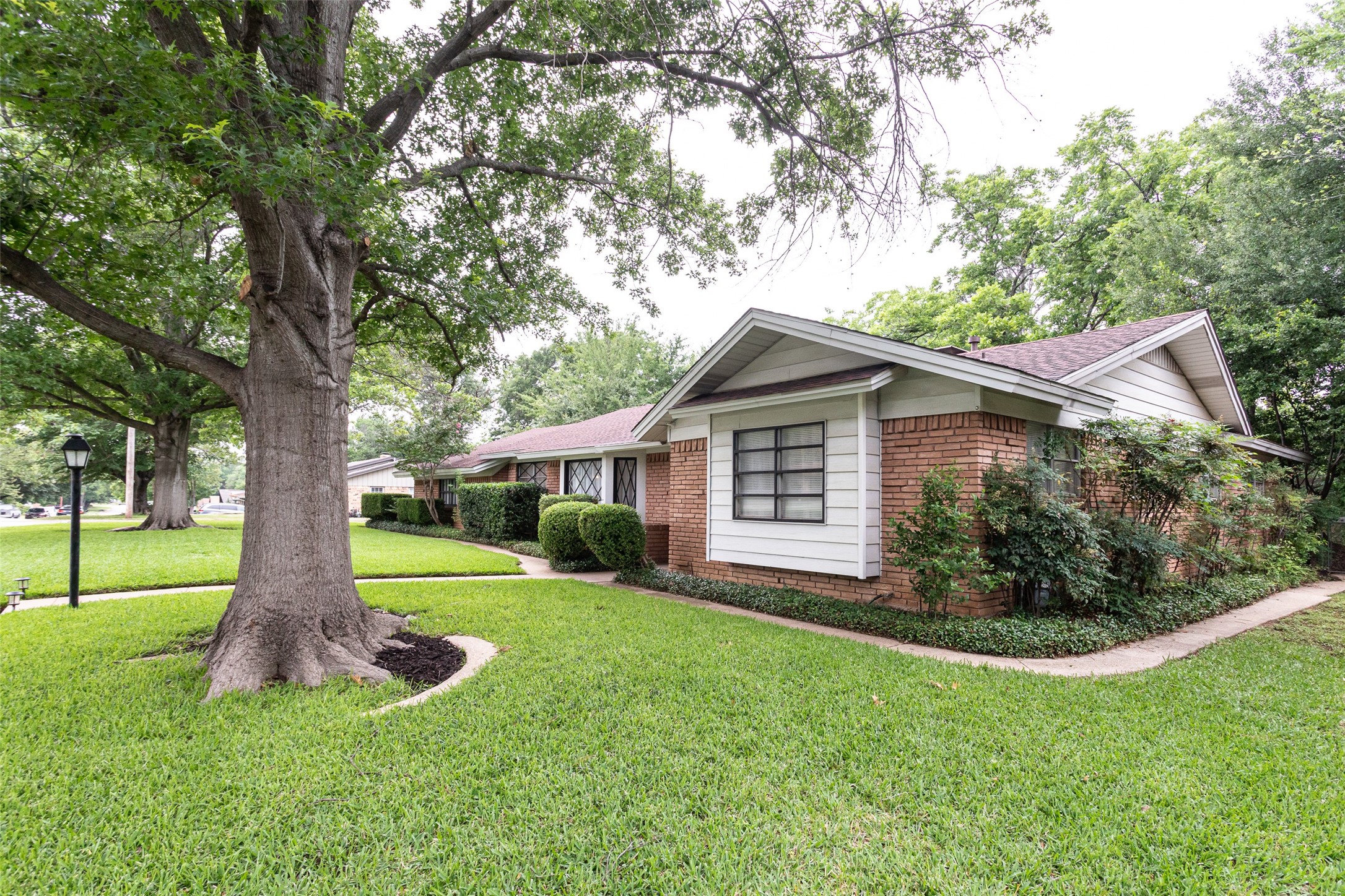 7101 Jewell Avenue Fort Worth TX 76112