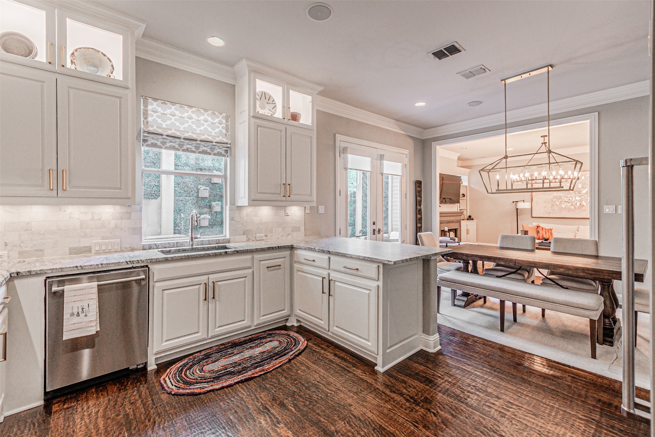 3637 Reagan Street Dallas TX 75219