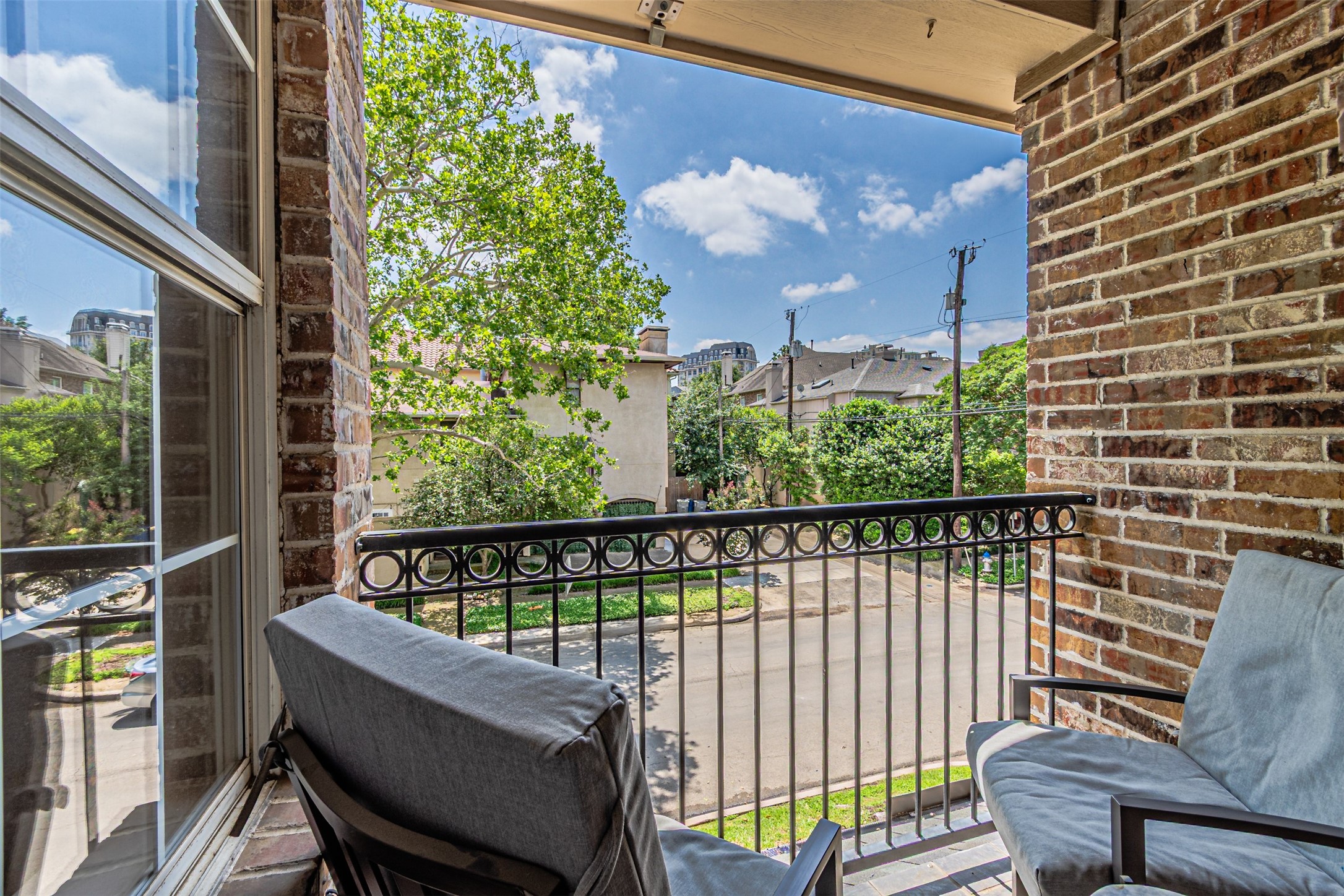 3637 Reagan Street Dallas TX 75219