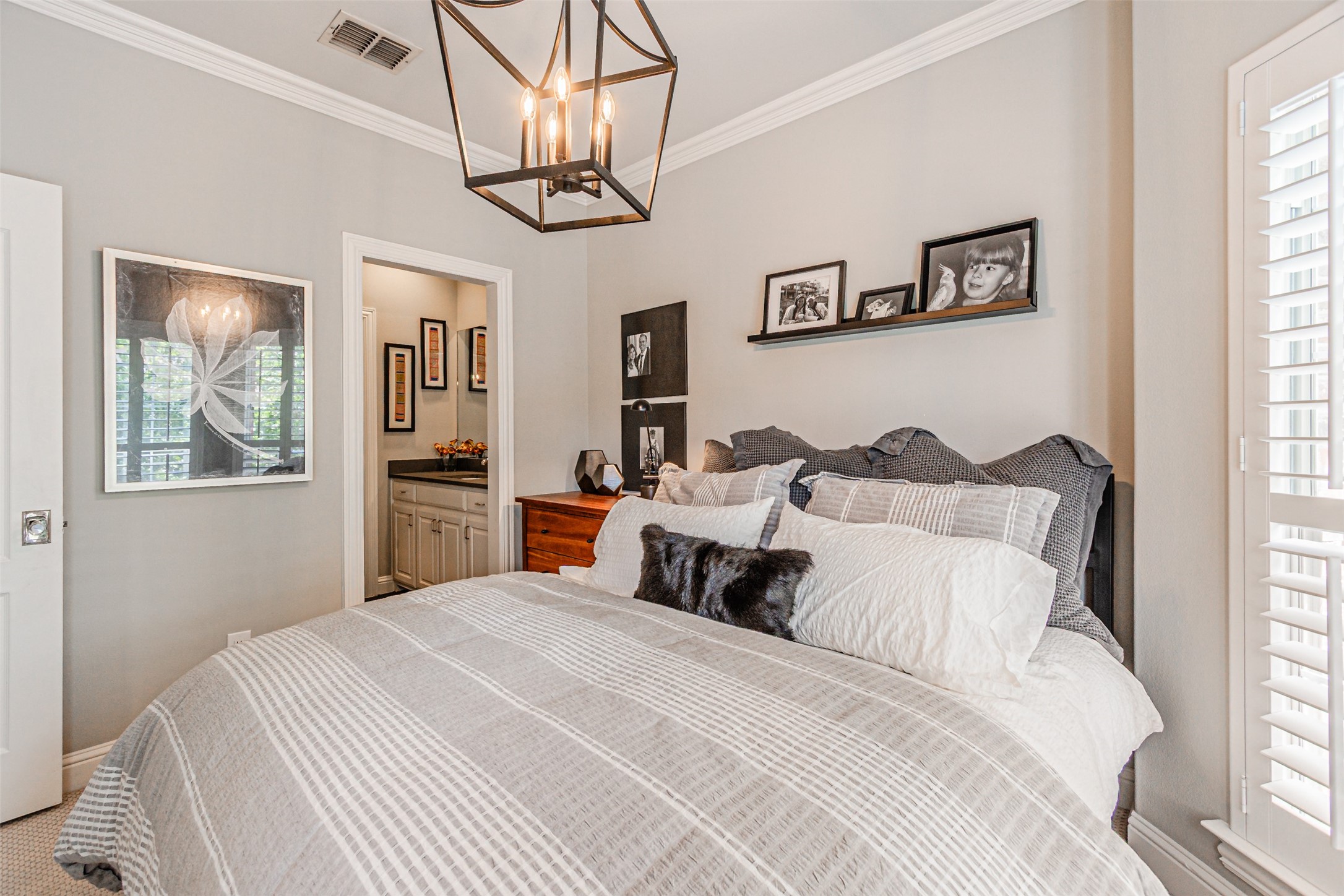 3637 Reagan Street Dallas TX 75219
