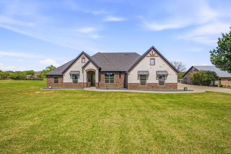 2009 Tree Top Court Granbury TX 76049