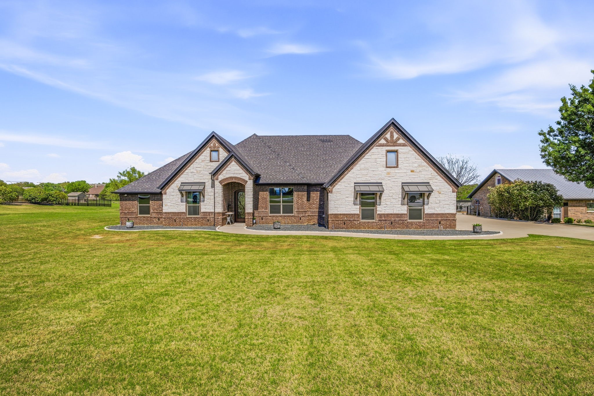 2009 Tree Top Court Granbury TX 76049