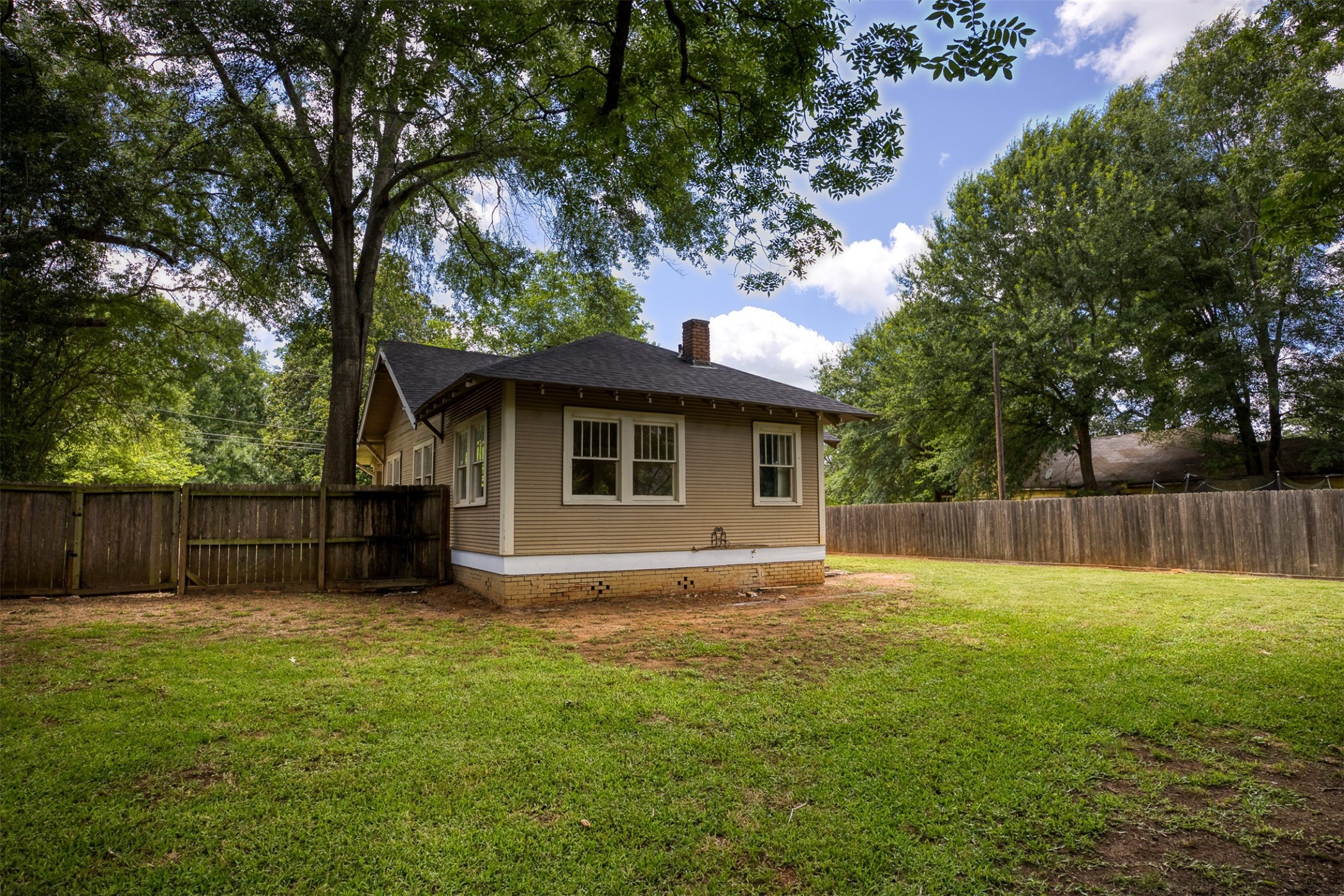 1008 N Link Street Palestine TX 75801