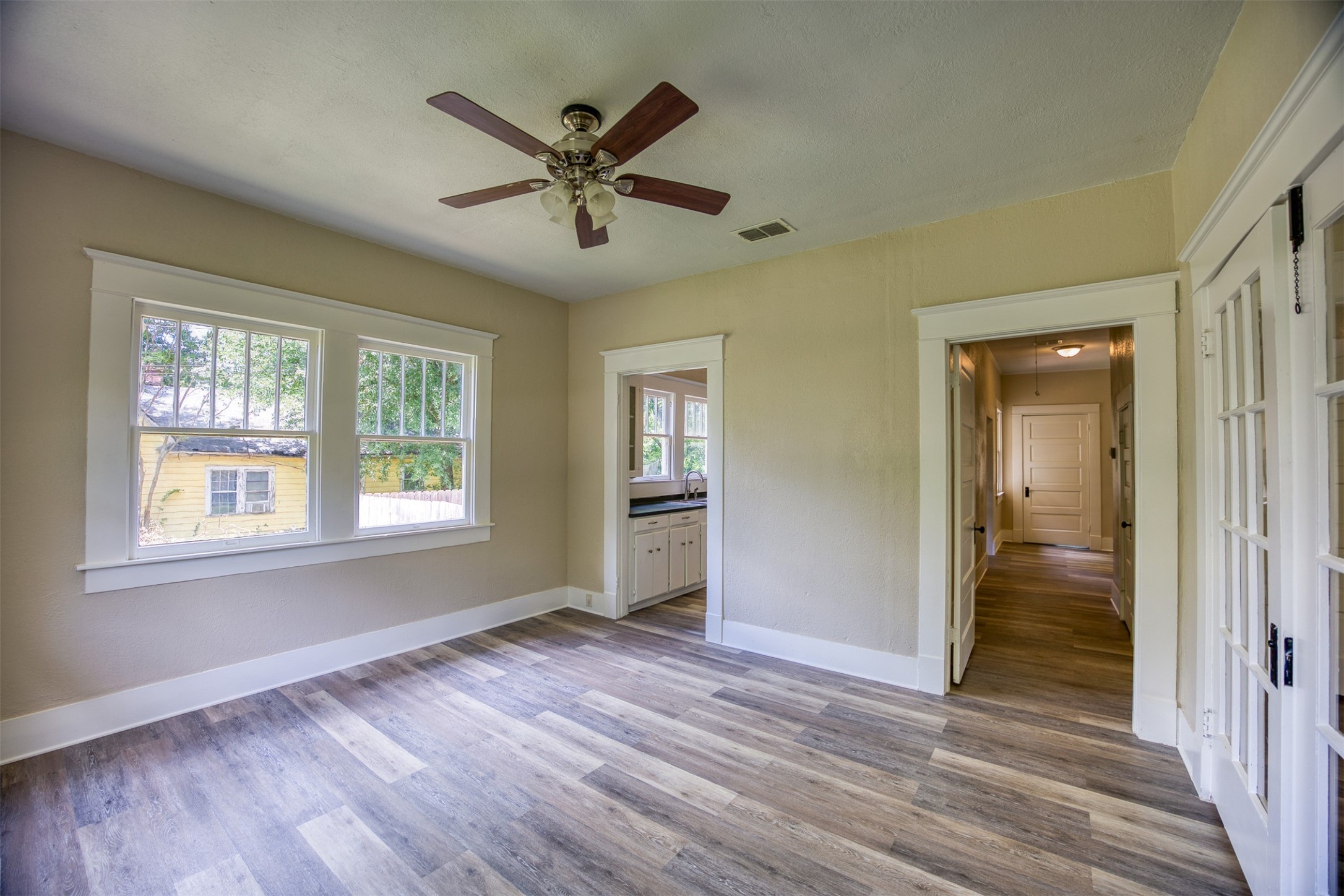 1008 N Link Street Palestine TX 75801