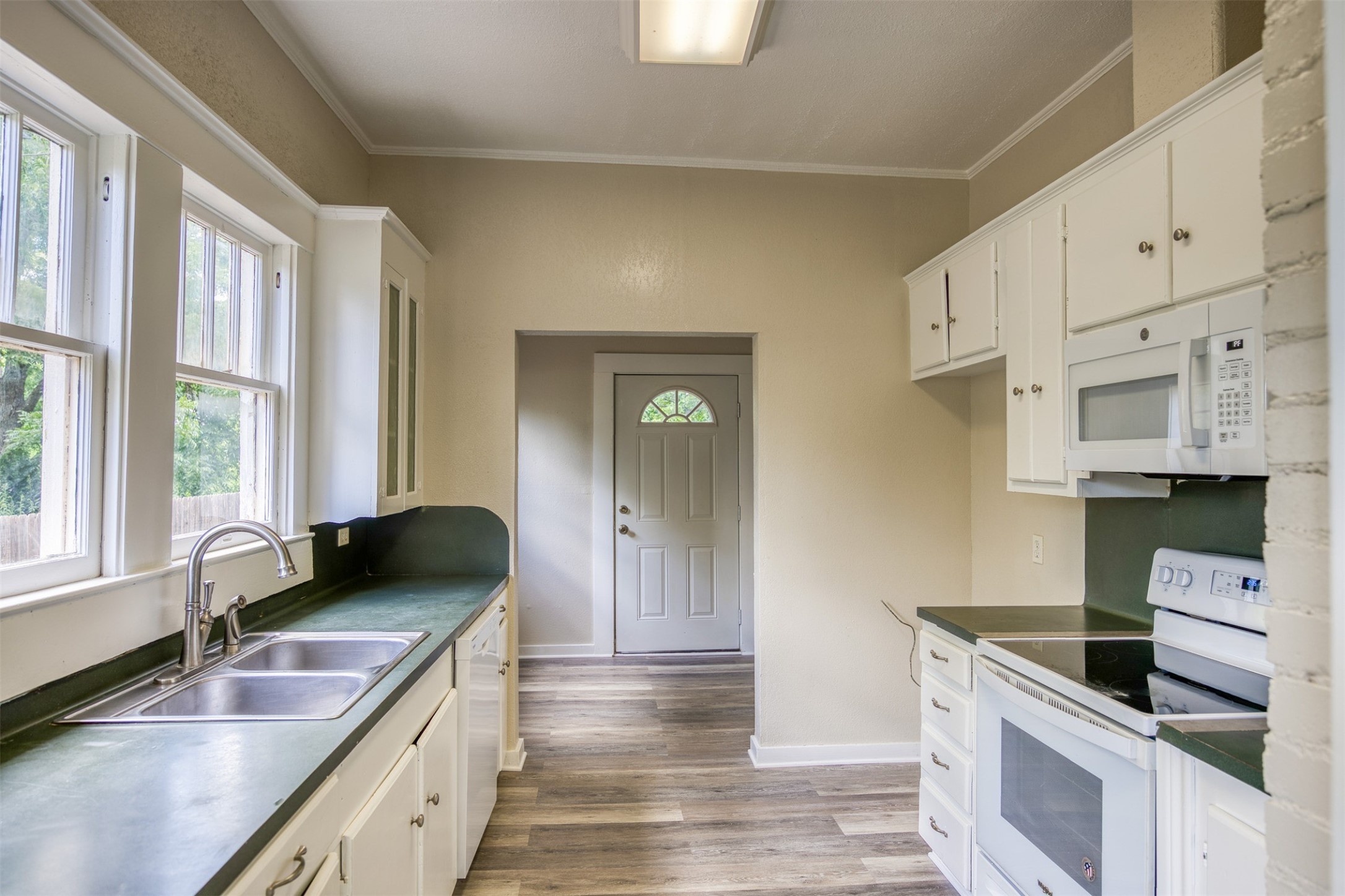 1008 N Link Street Palestine TX 75801