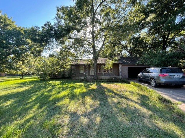 901 Lynn Street Bonham TX 75418