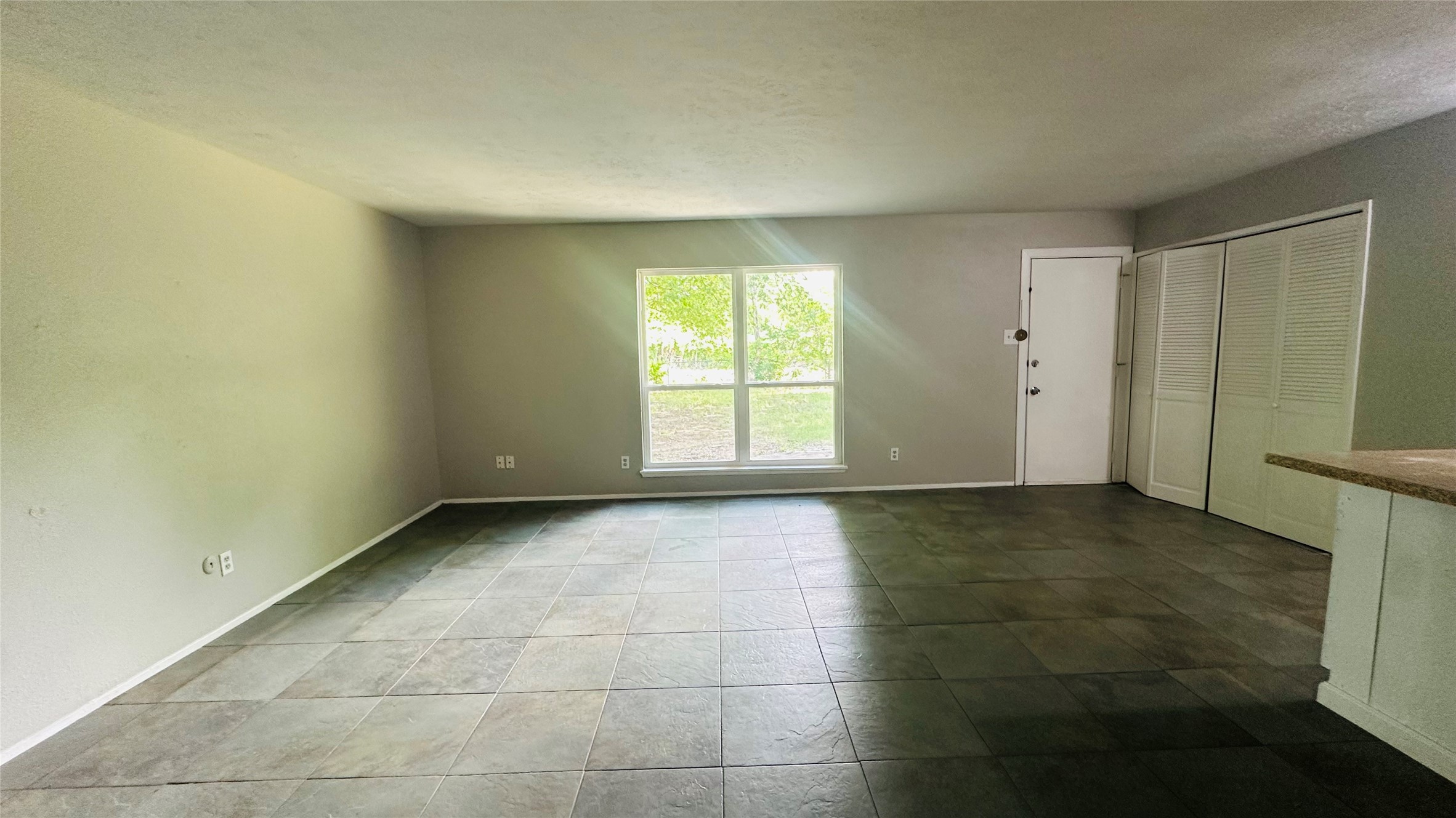 914 Clark Trail Grand Prairie TX 75052