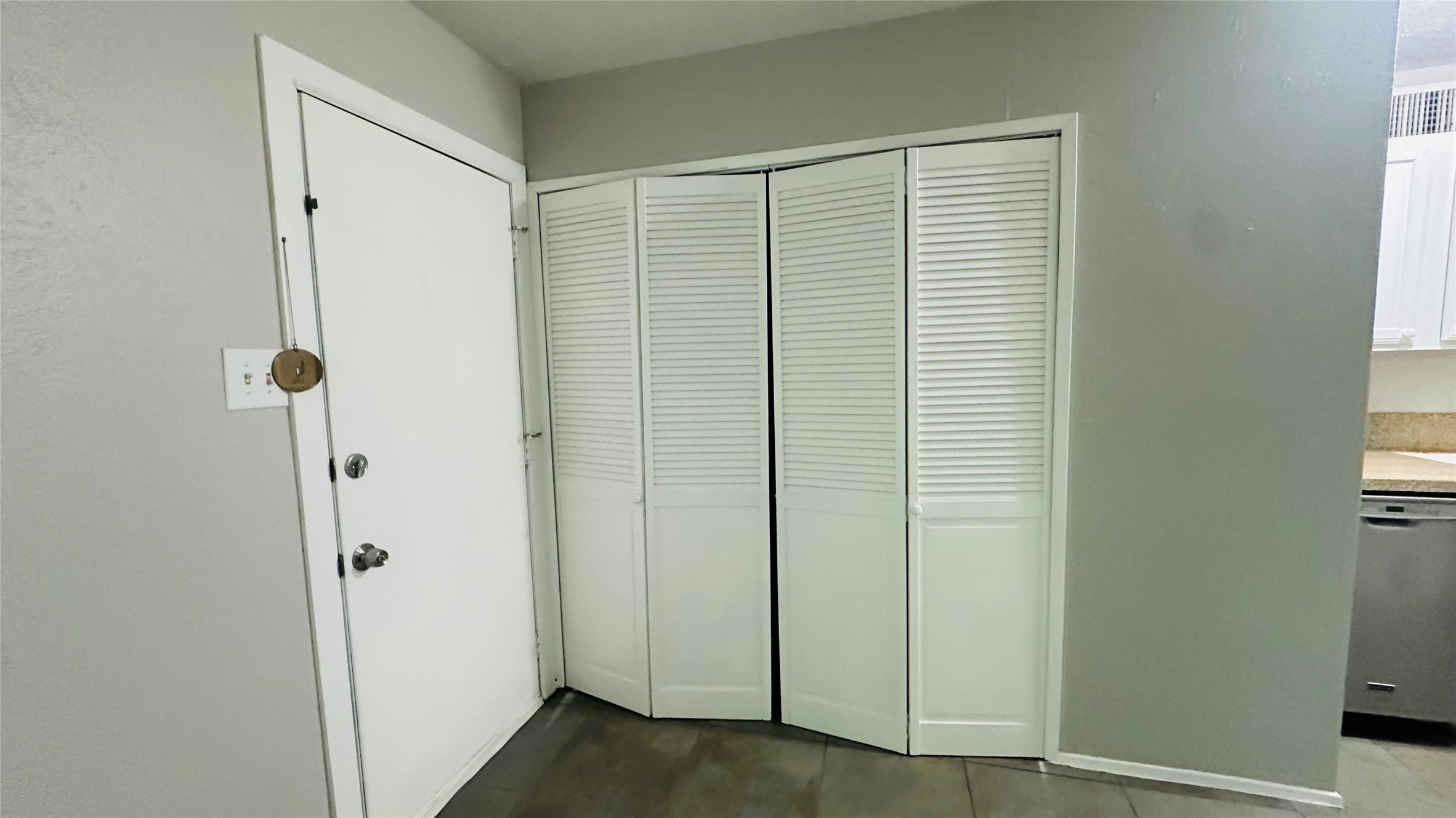 914 Clark Trail Grand Prairie TX 75052