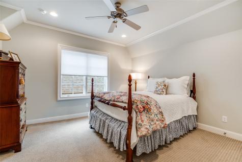 32 Fawn Wood Drive Dallas TX 75248