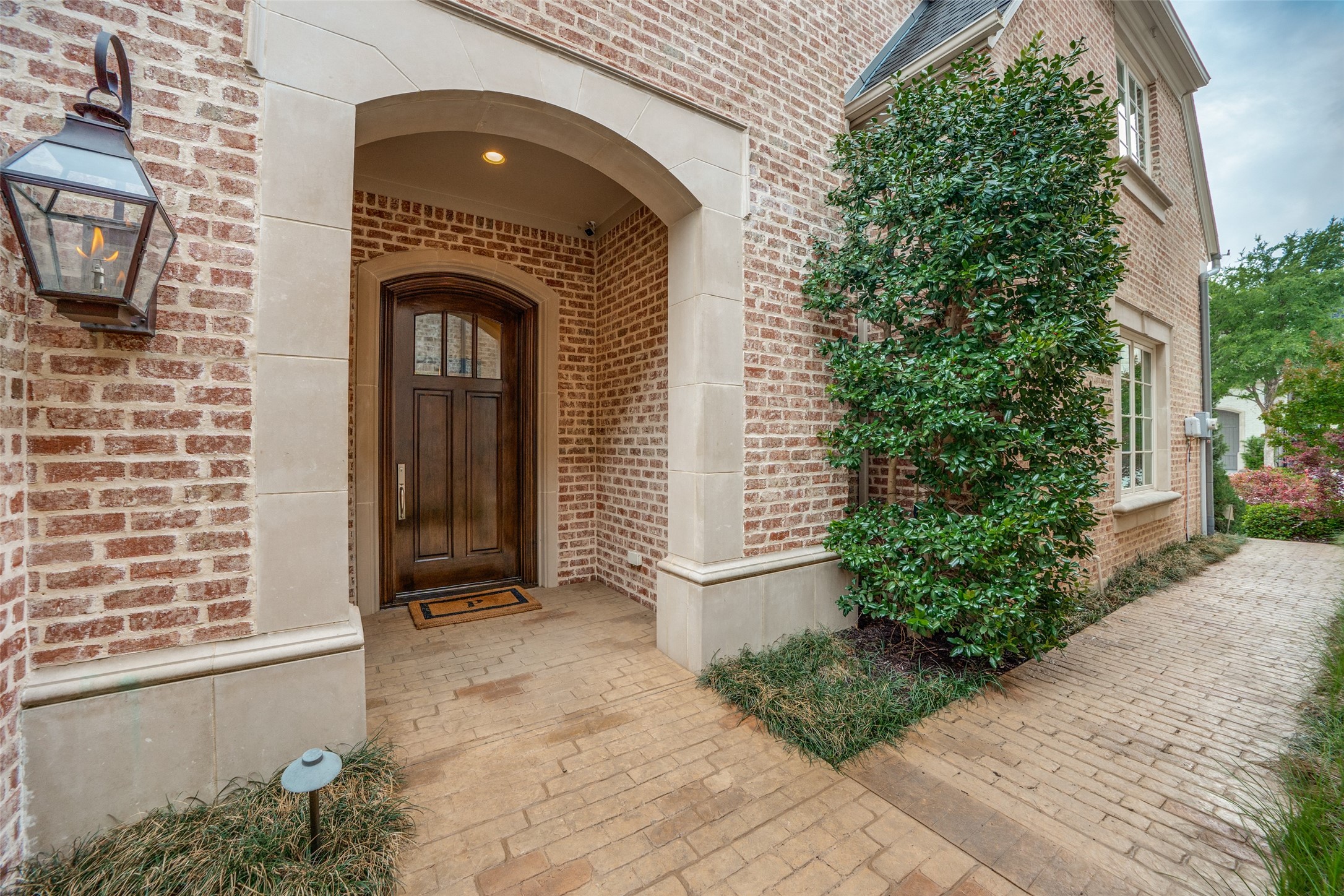 32 Fawn Wood Drive Dallas TX 75248