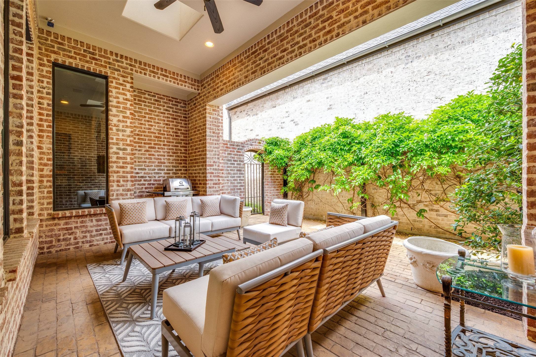 32 Fawn Wood Drive Dallas TX 75248