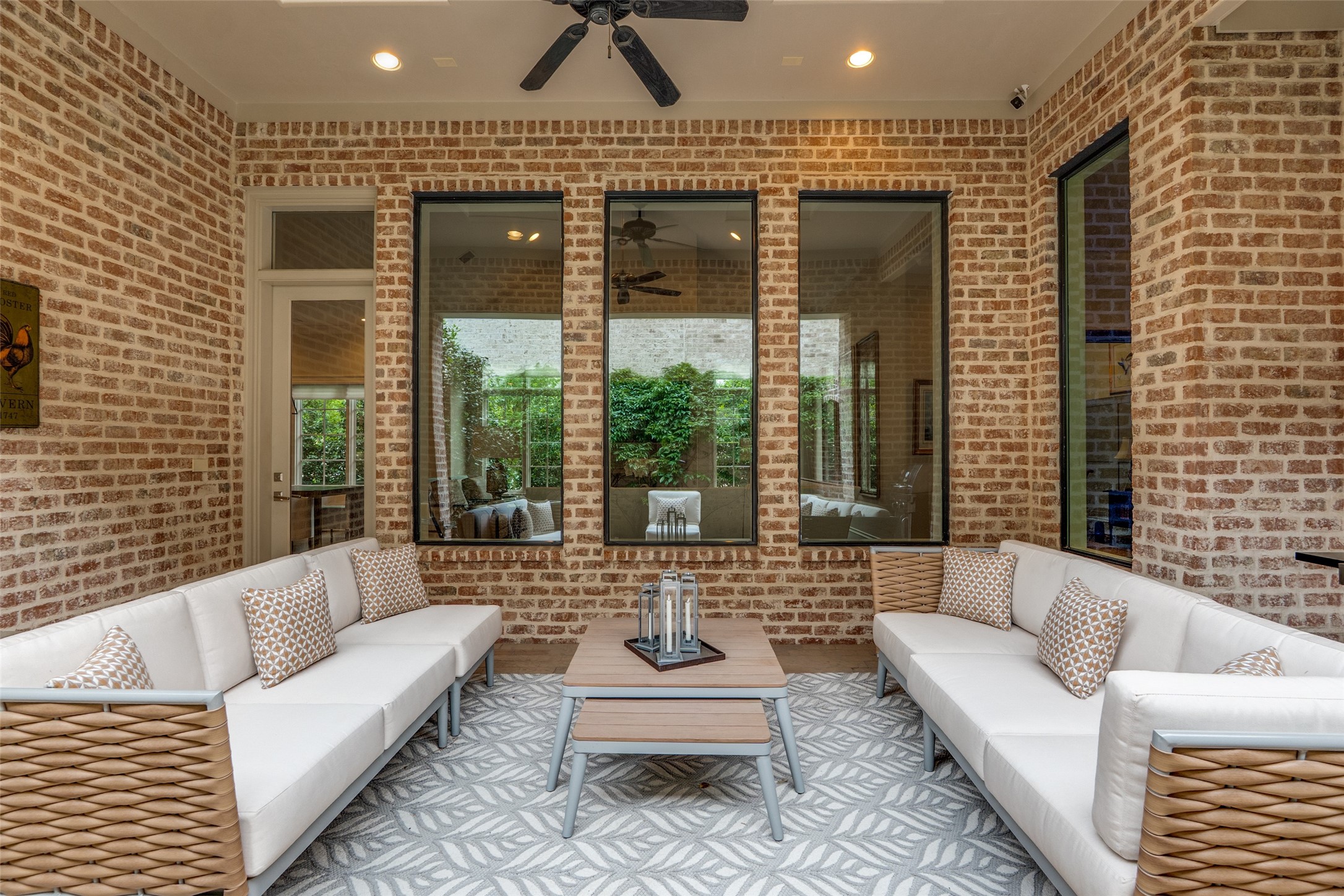 32 Fawn Wood Drive Dallas TX 75248