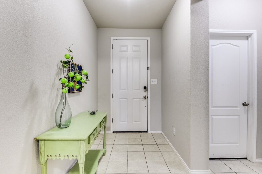 216 Bay Waxahachie TX 75165