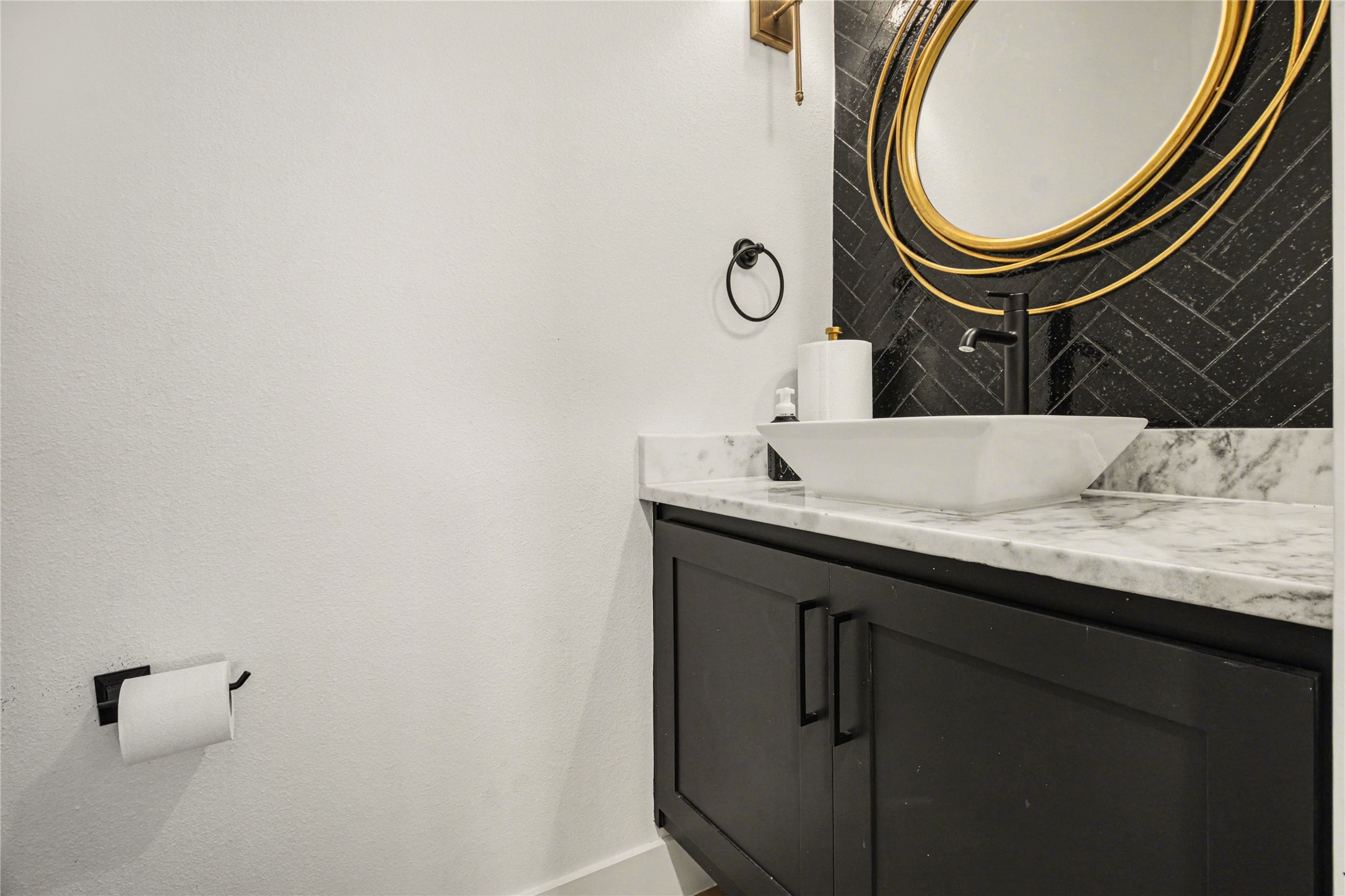 401 Ambergate Drive Shady Shores TX 76208