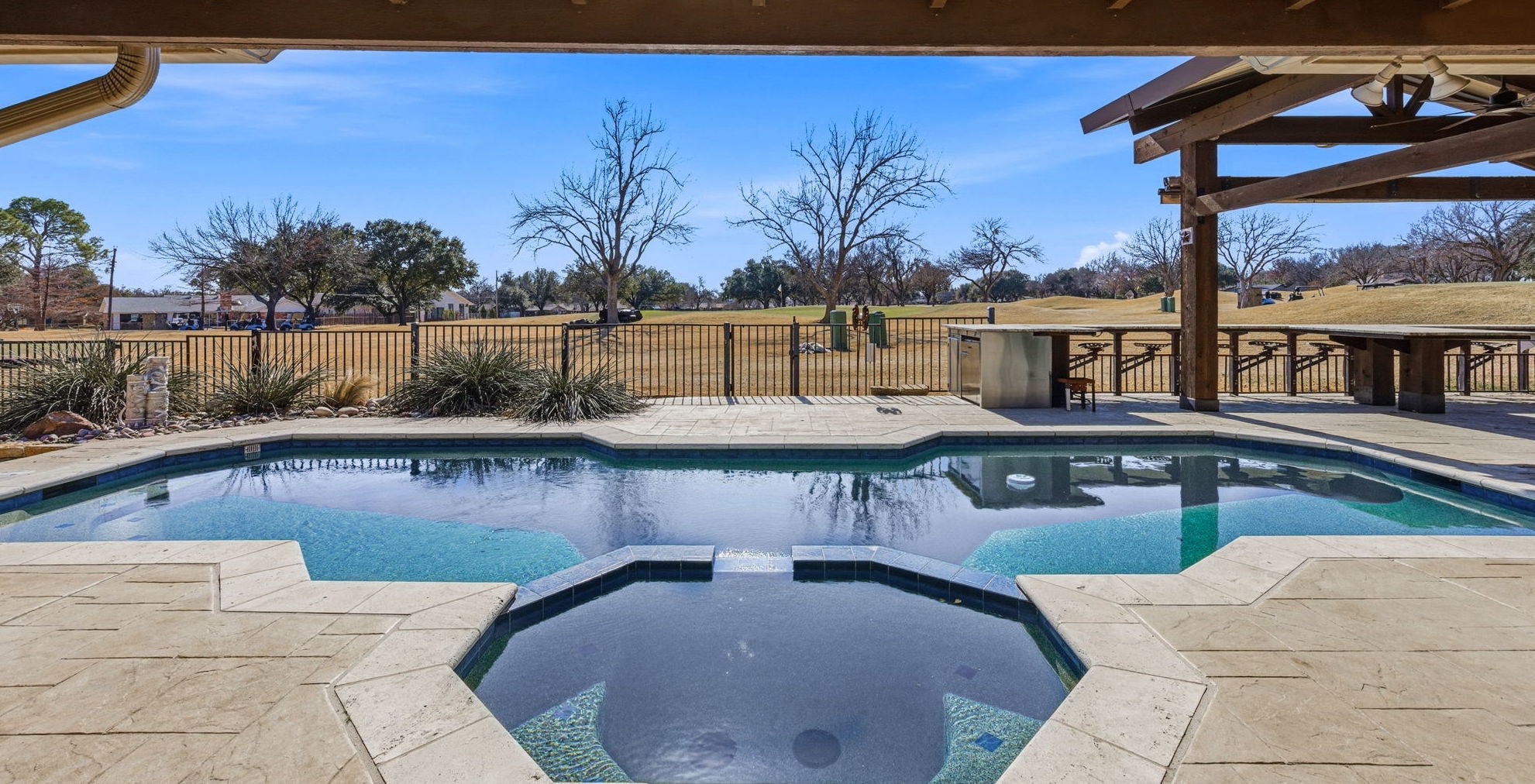 3332 Gatwick Place Farmers Branch TX 75234