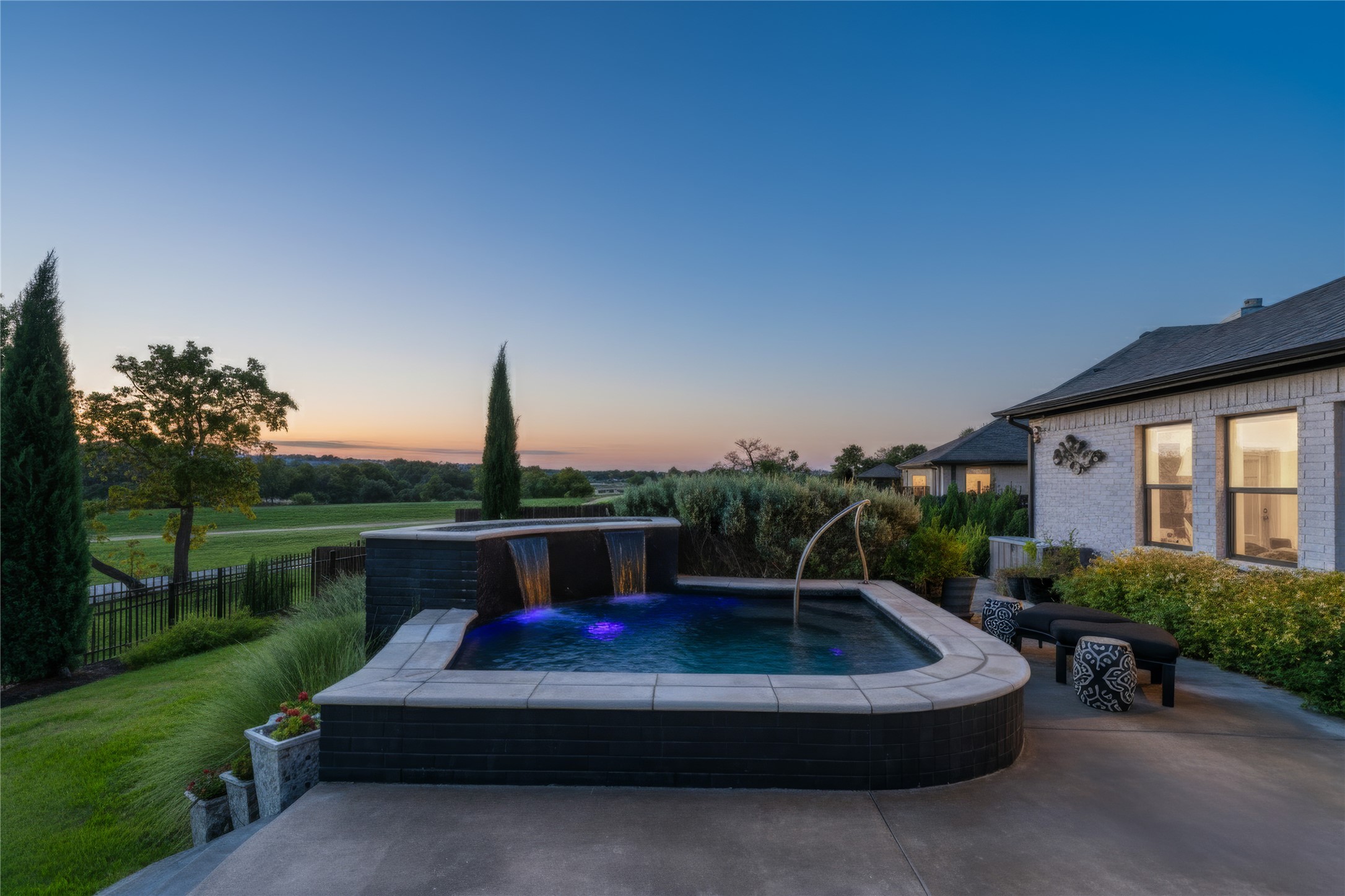 548 Trailrider Road Fort Worth TX 76114