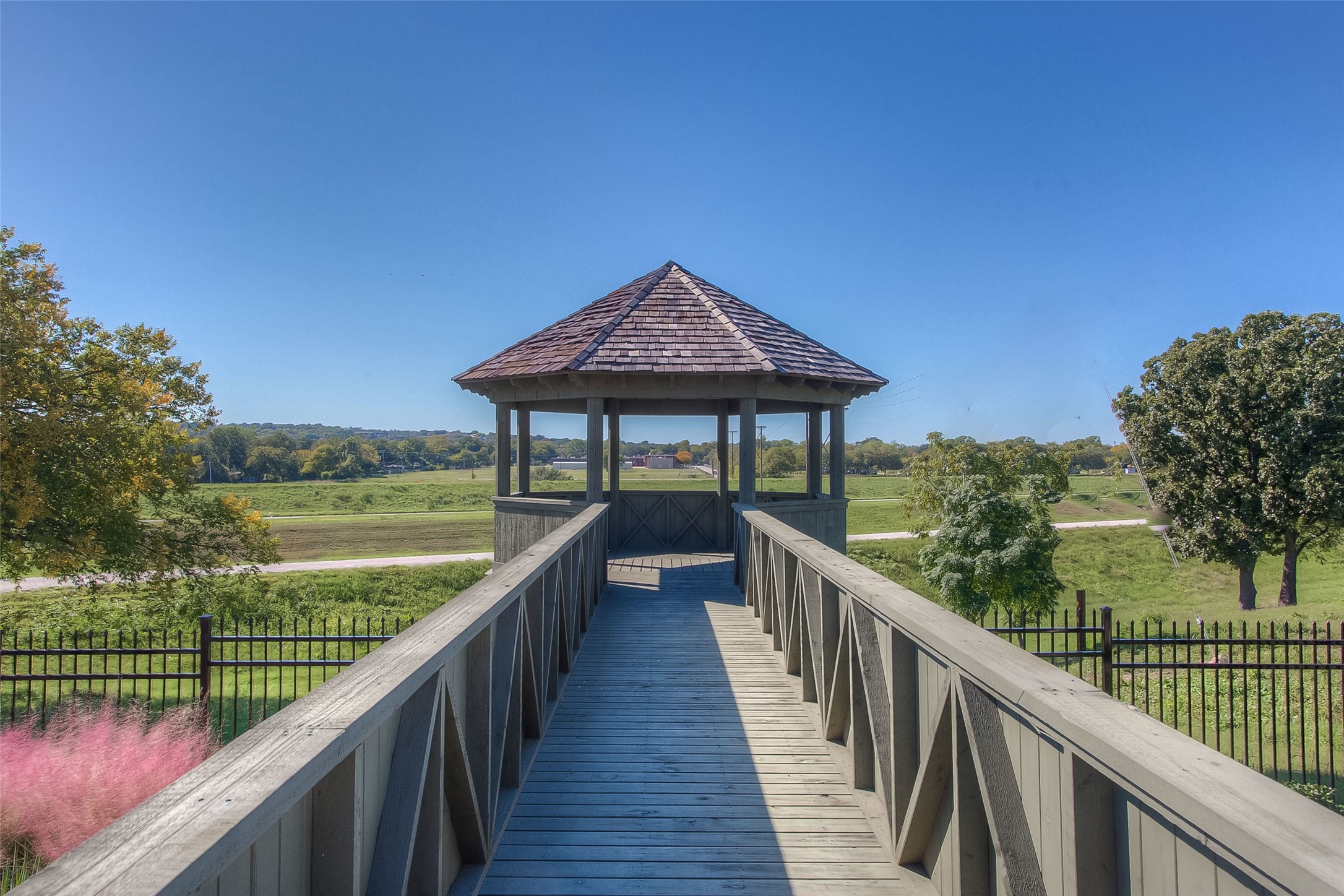 548 Trailrider Road Fort Worth TX 76114