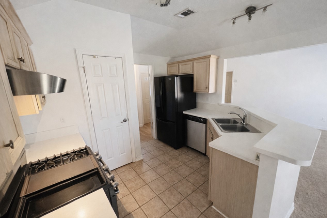 990 Treehouse Lane Red Oak TX 75154