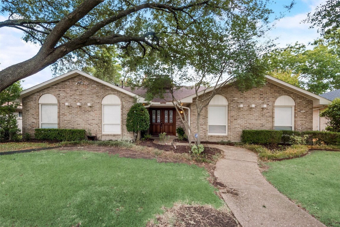 7856 La Cabeza Drive Dallas TX 75248