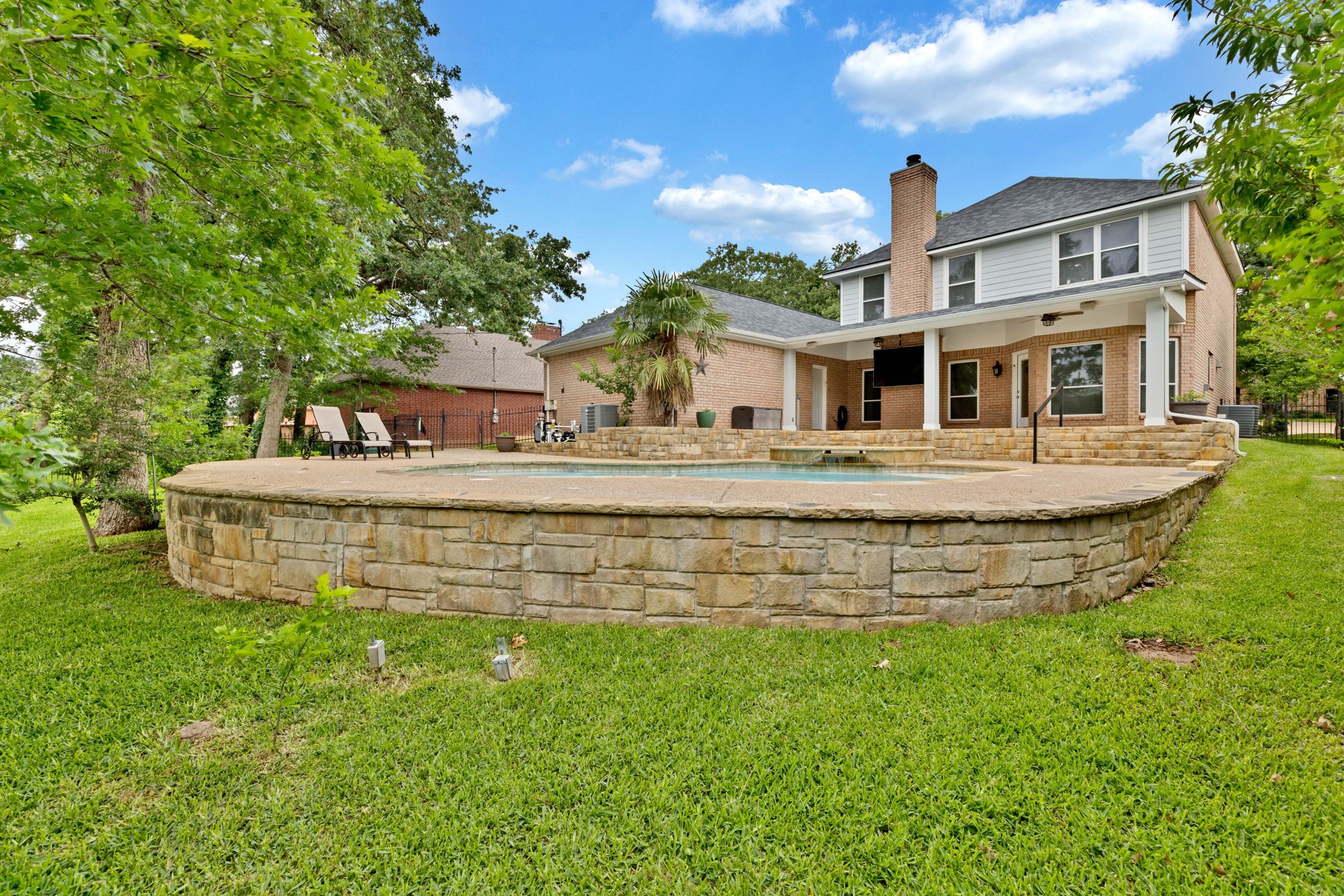 814 Red Oak Drive Mansfield TX 76063