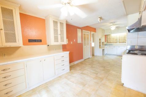 1001 W Walnut Street Coleman TX 76834