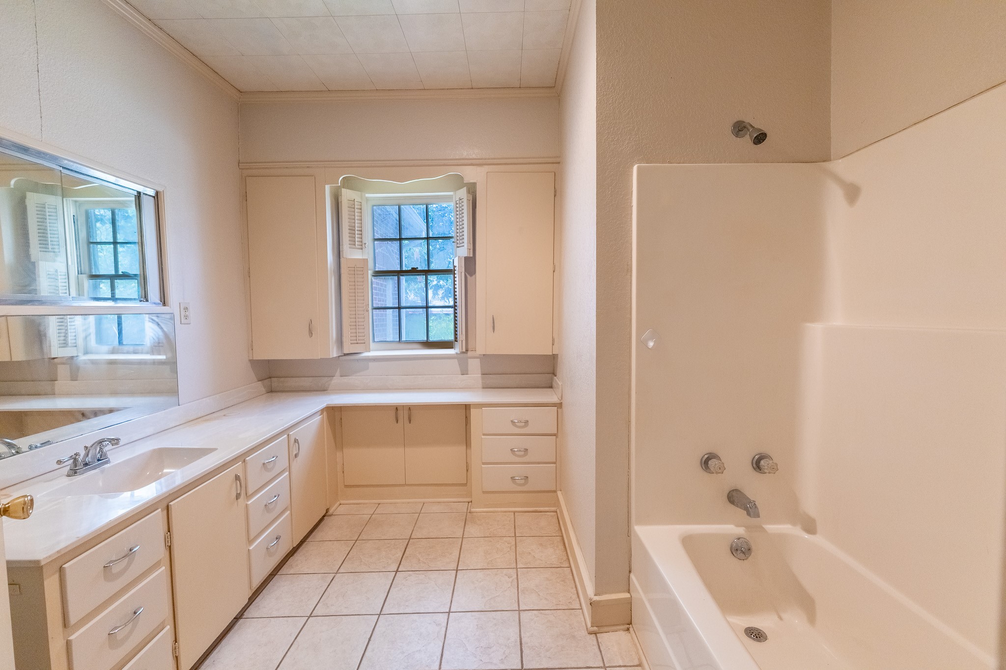 1001 W Walnut Street Coleman TX 76834