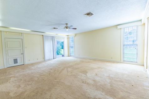 1001 W Walnut Street Coleman TX 76834