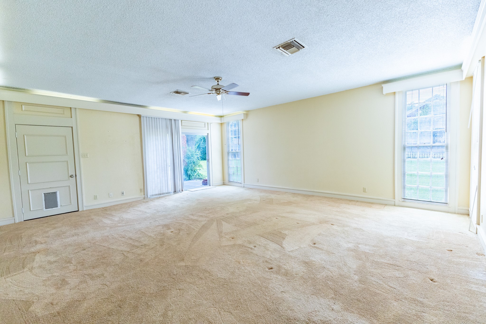 1001 W Walnut Street Coleman TX 76834