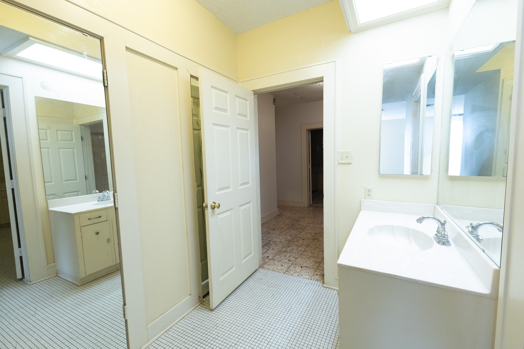 1001 W Walnut Street Coleman TX 76834