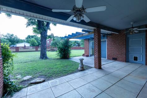 1001 W Walnut Street Coleman TX 76834