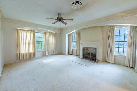 1001 W Walnut Street Coleman TX 76834