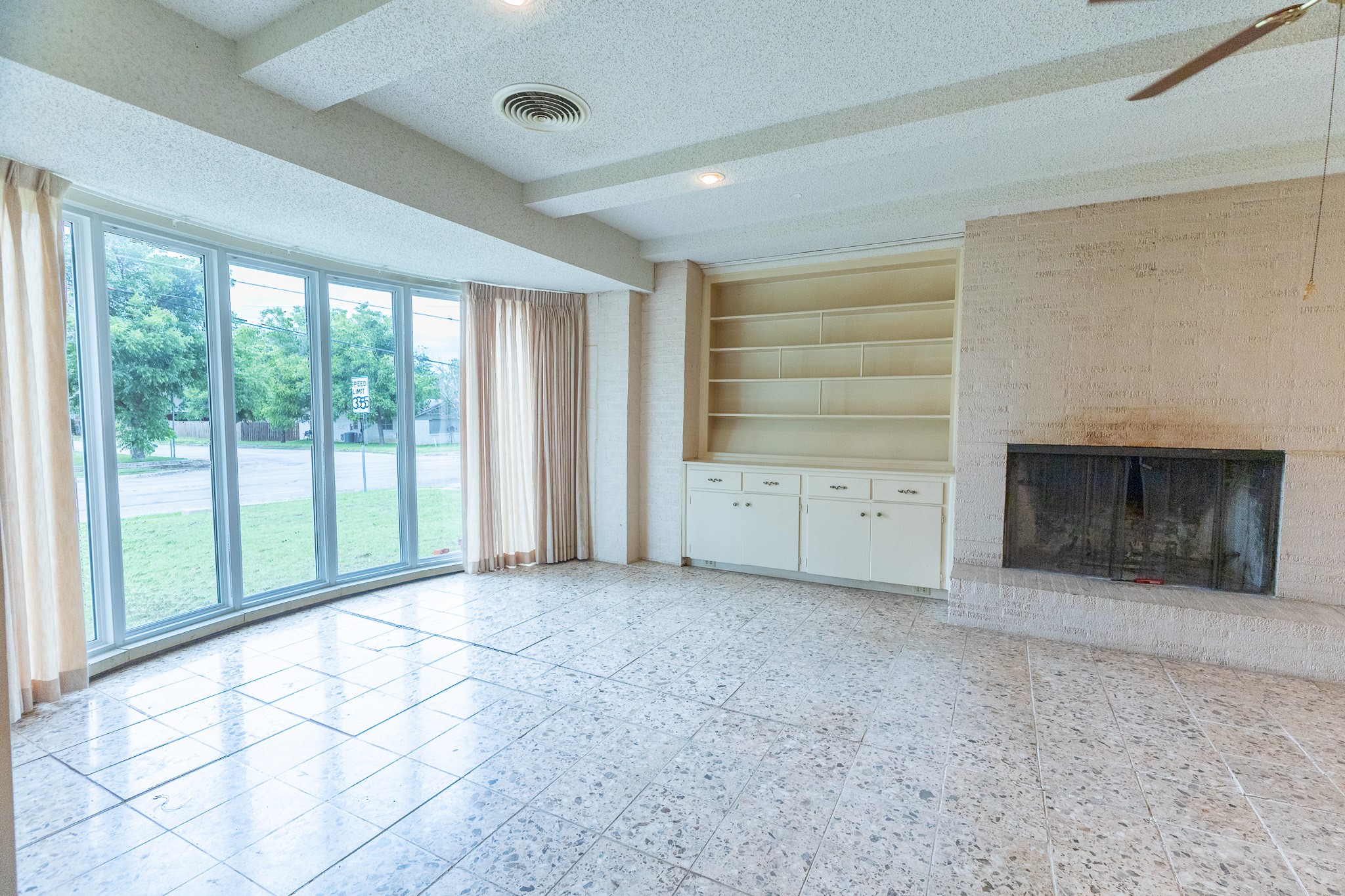 1001 W Walnut Street Coleman TX 76834