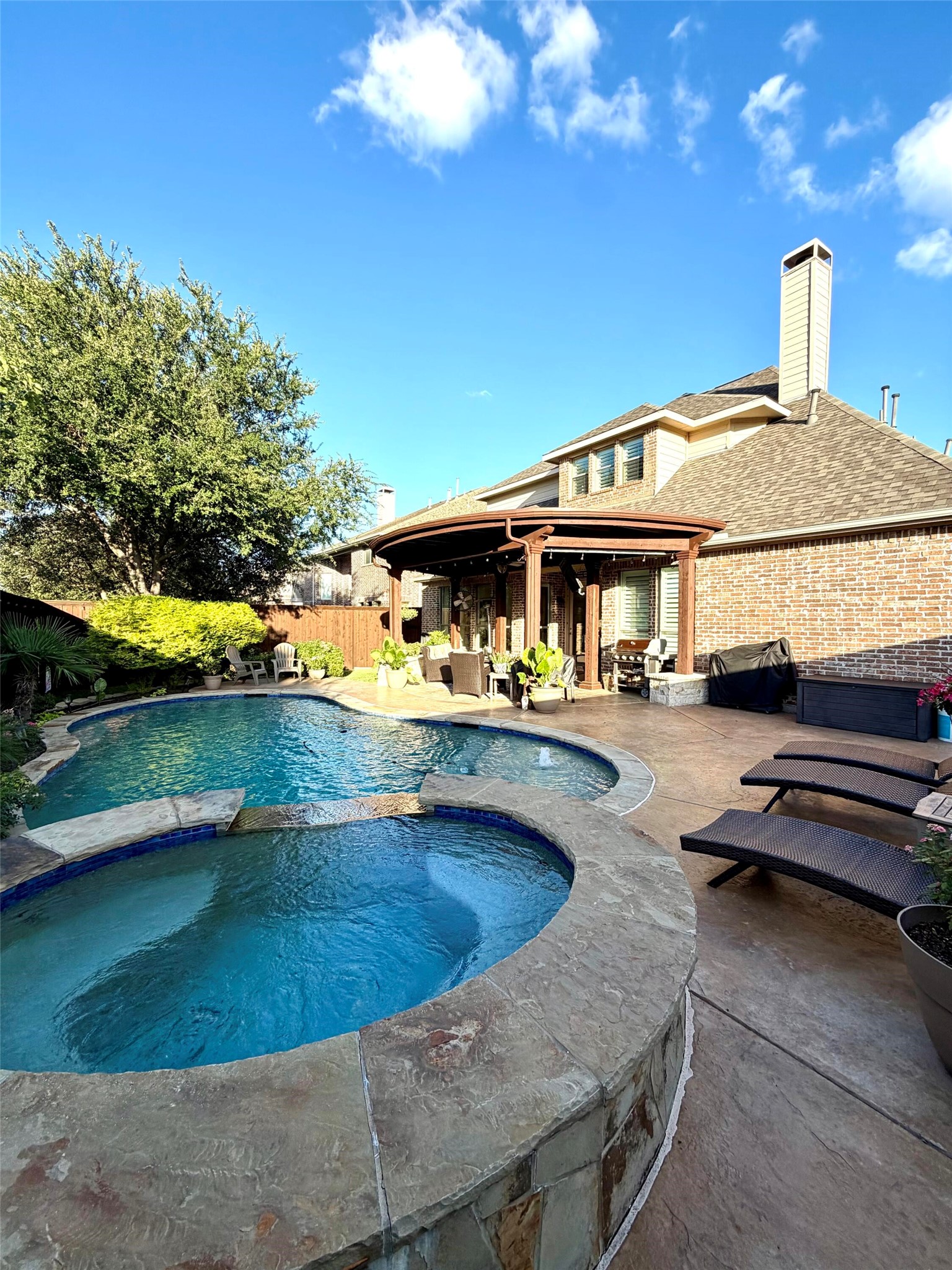 2911 Tracy Lynn Lane Sachse TX 75048