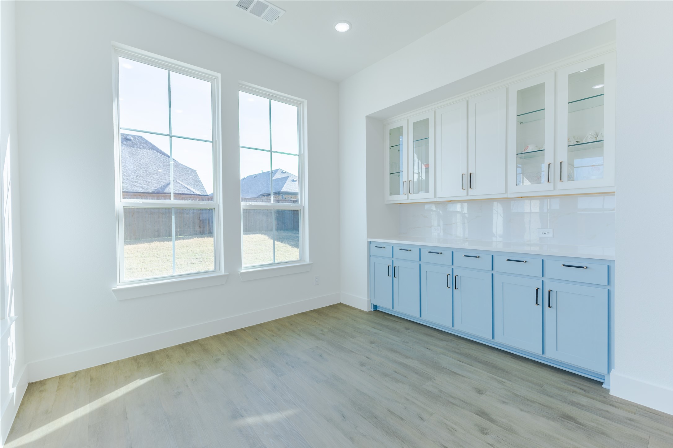 1708 Buttercup Avenue Aubrey TX 76227