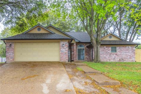 240 Cross Country Drive Hewitt TX 76643