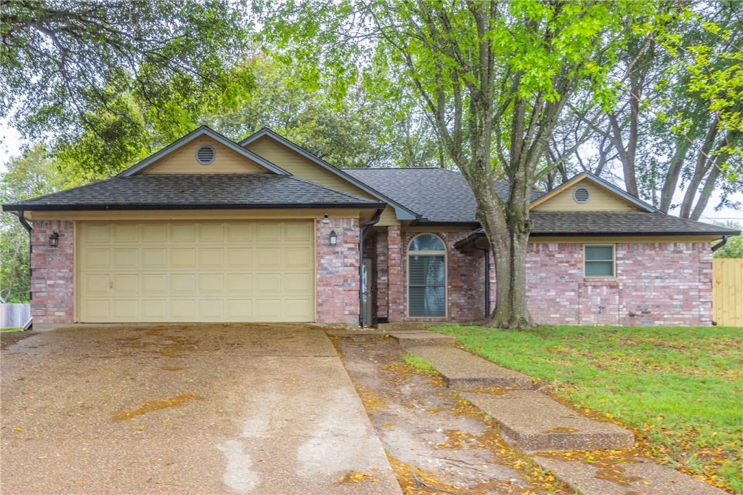 240 Cross Country Drive Hewitt TX 76643