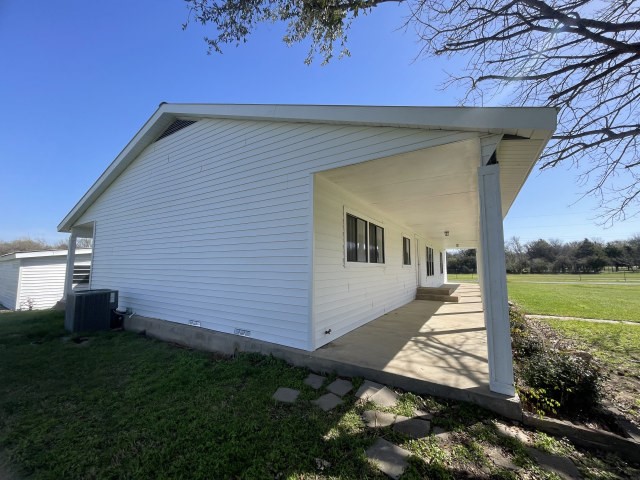 1411 Fox Lane Burleson TX 76028