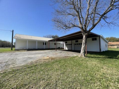 1411 Fox Lane Burleson TX 76028