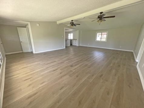 1411 Fox Lane Burleson TX 76028