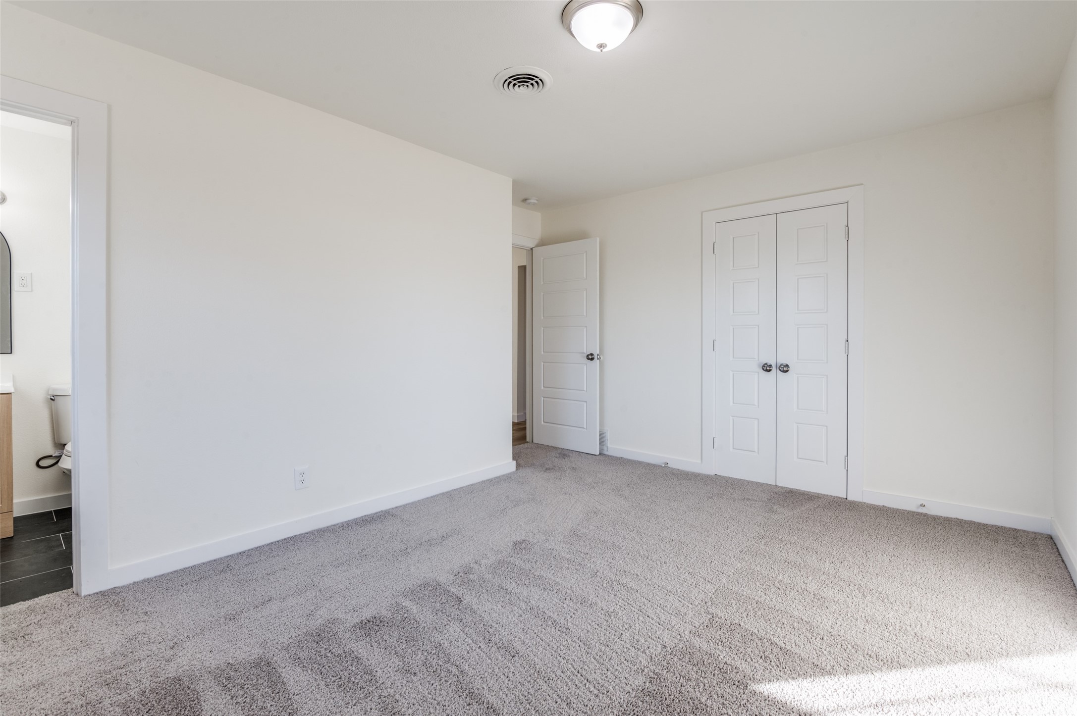 3072 Mark Twain Drive Farmers Branch TX 75234