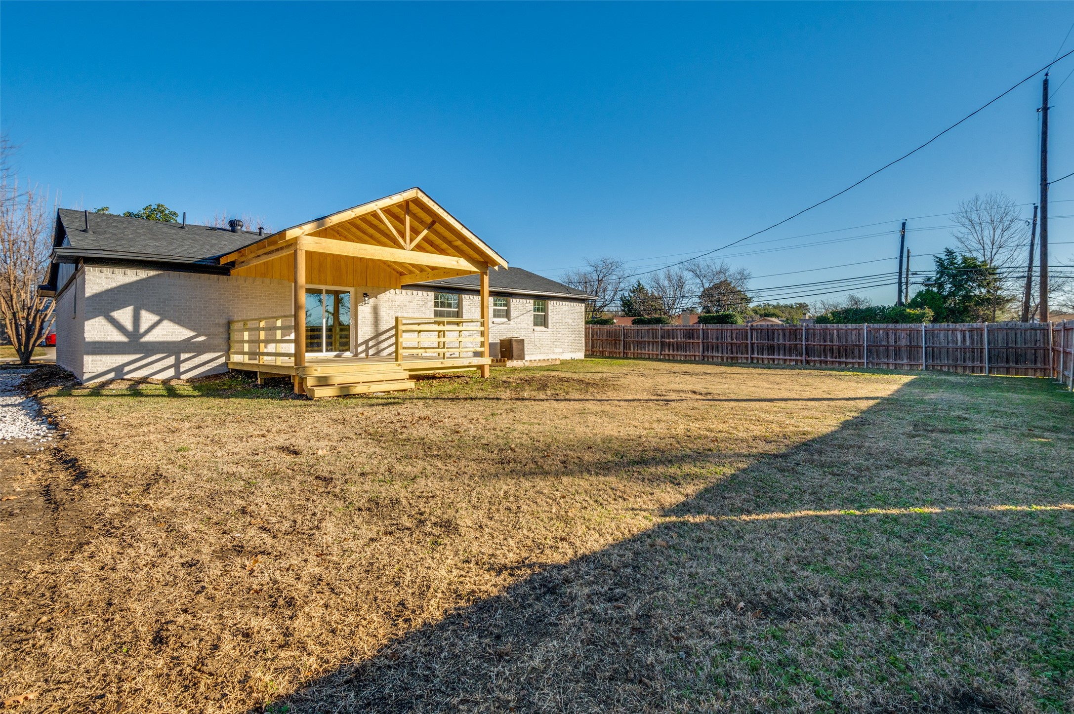 3072 Mark Twain Drive Farmers Branch TX 75234