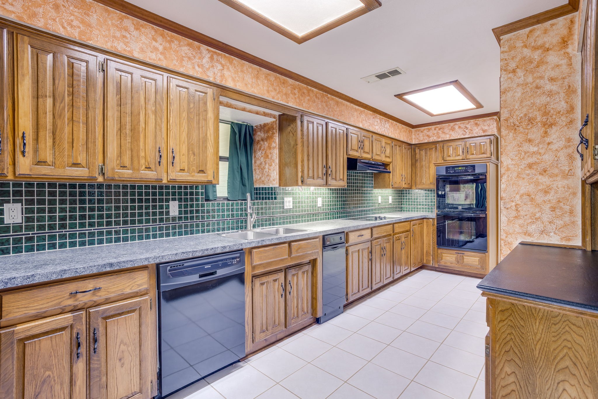 2317 Willow Oak Drive Irving TX 75060