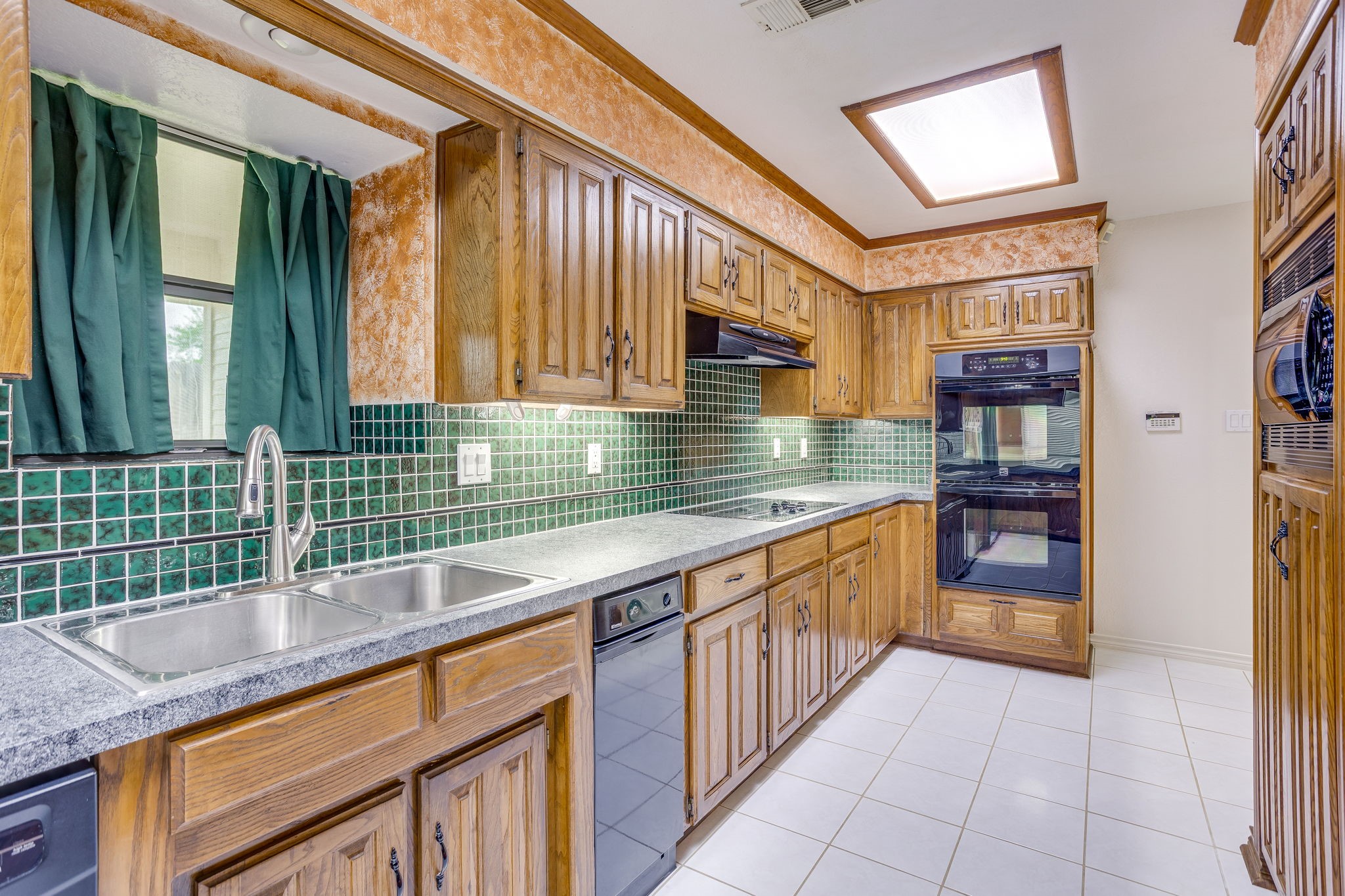 2317 Willow Oak Drive Irving TX 75060