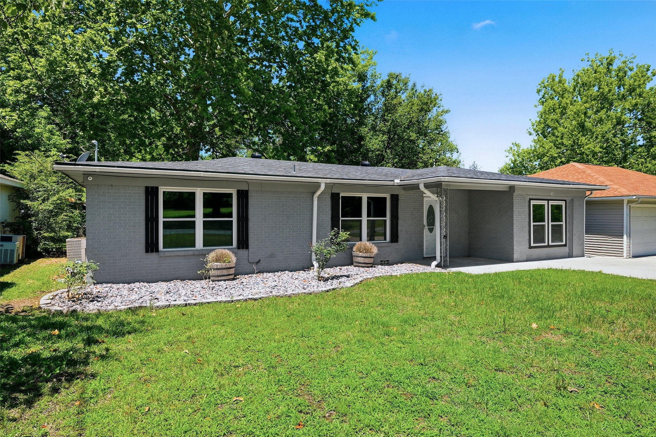 206 S Magnolia Street Pottsboro TX 75076