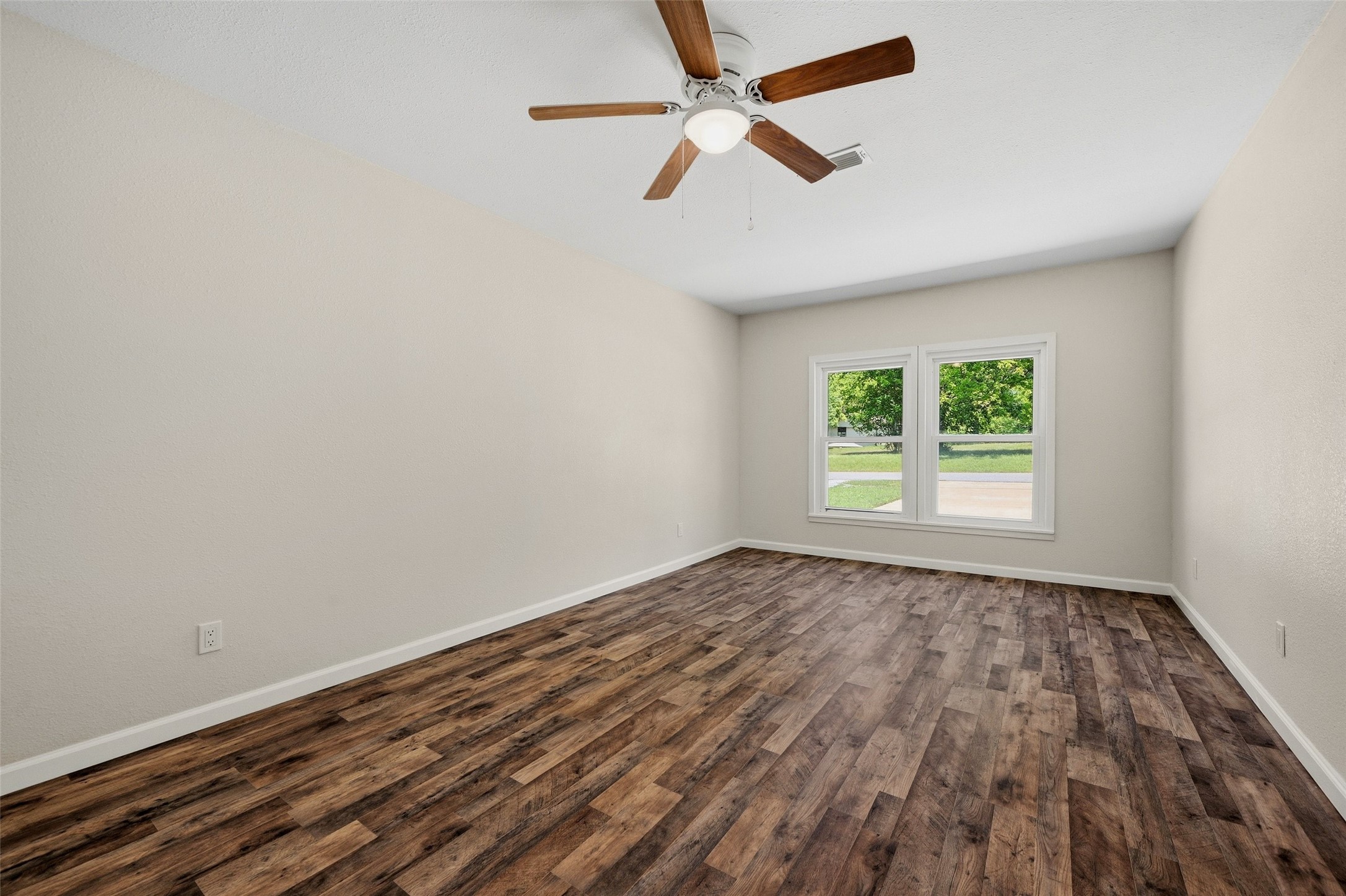 206 S Magnolia Street Pottsboro TX 75076